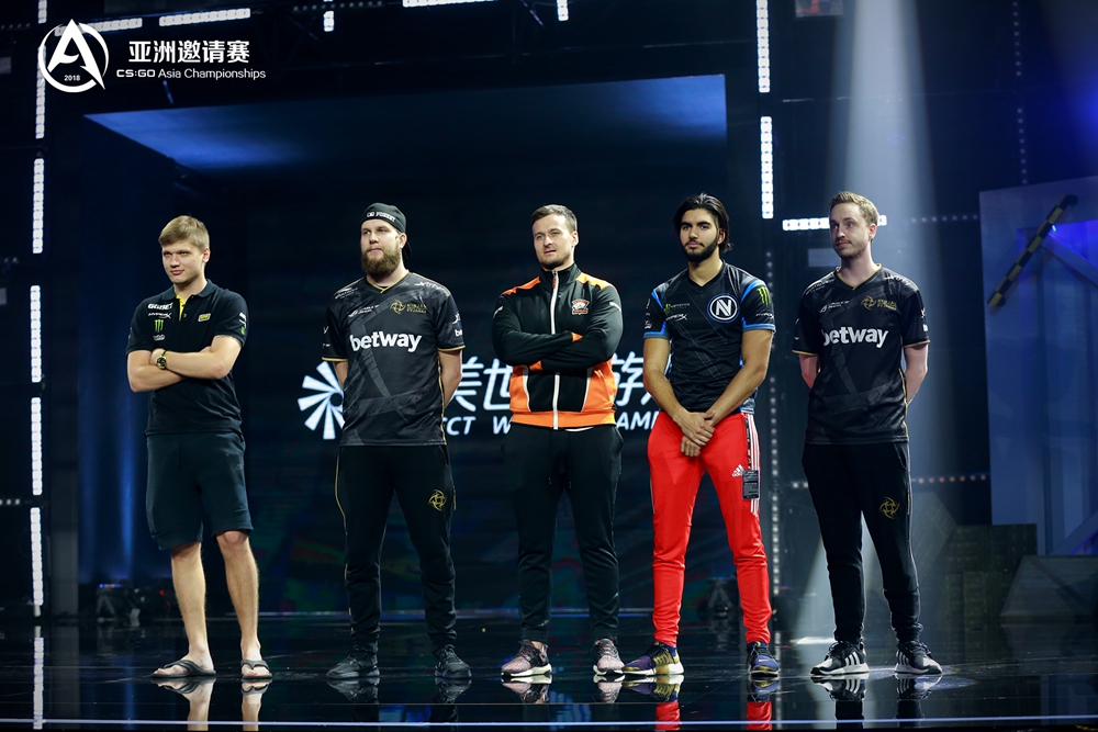 英雄武器使用率暴跌，职业赛场更追求稳定与团队配合。-乐鱼电竞